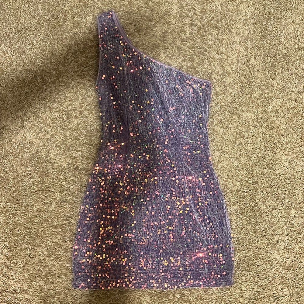 Purple lilac sequin dress homecoming cocktail size small